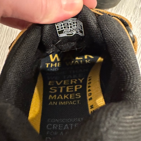 Kids keen size 12 running shoes - Picture 6 of 6